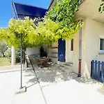 Apartamento La Treille Cozy Basement In Provence Sainte-Tulle
