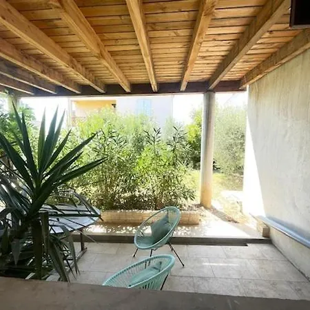 Daire La Treille Cozy Basement In Provence *