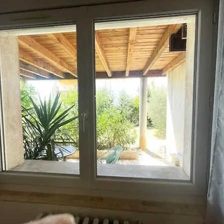 La Treille Cozy Basement In Provence